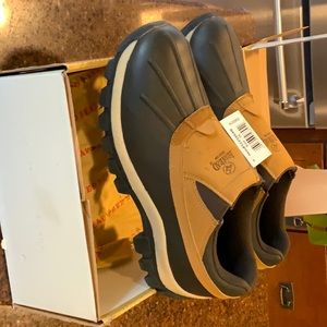 NWT Red Head Brand Mens Twin Gore ll slip on waterproof shoes Size 10